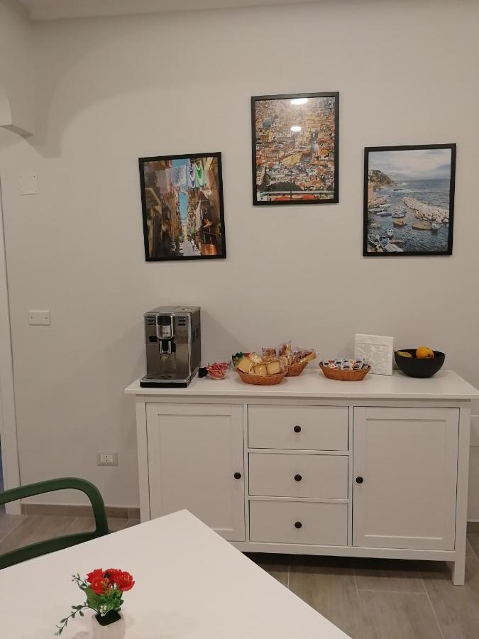 לינה וארוחת בוקר נאפולי Casa Sanni מראה חיצוני תמונה