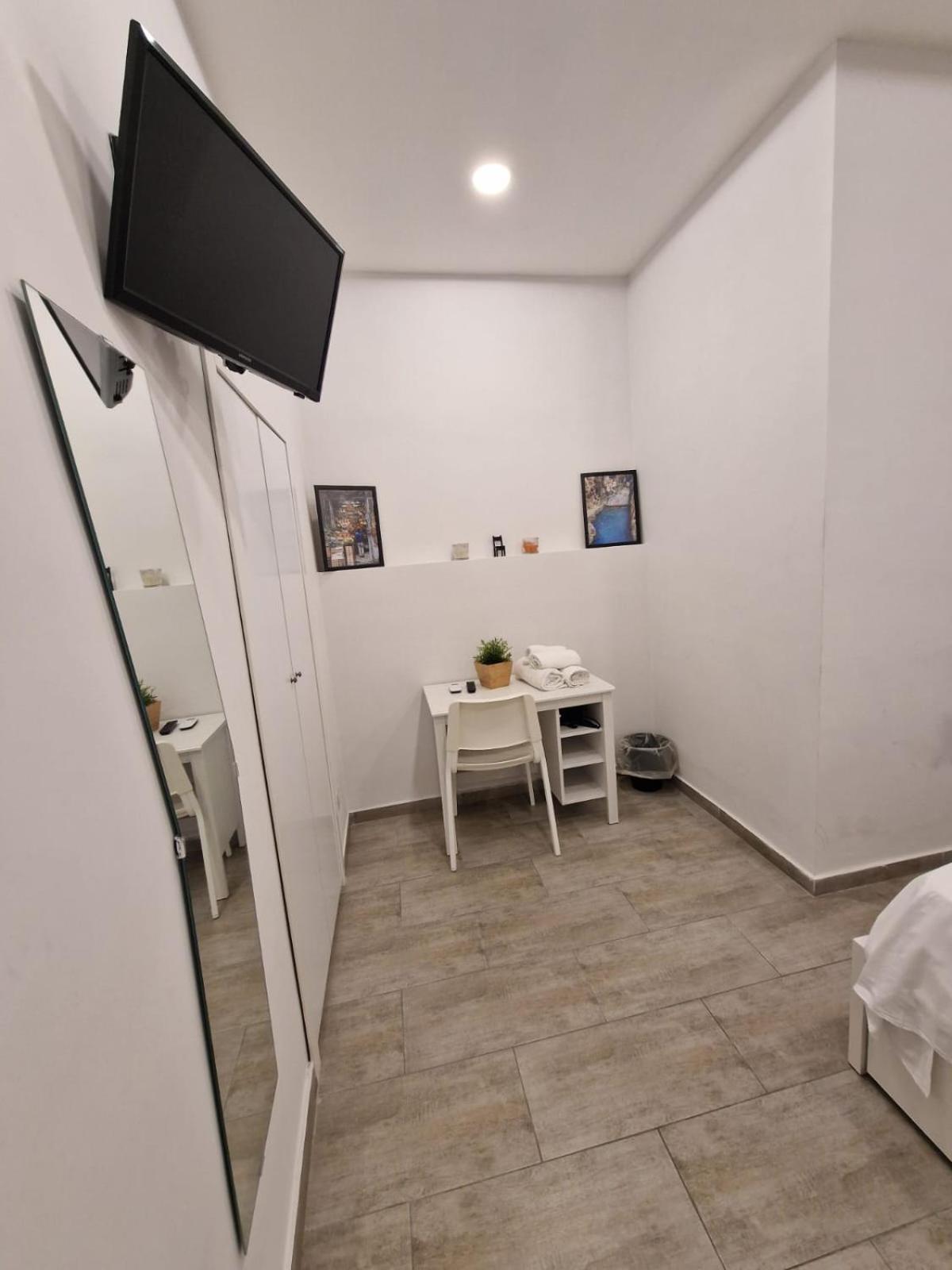 לינה וארוחת בוקר נאפולי Casa Sanni מראה חיצוני תמונה